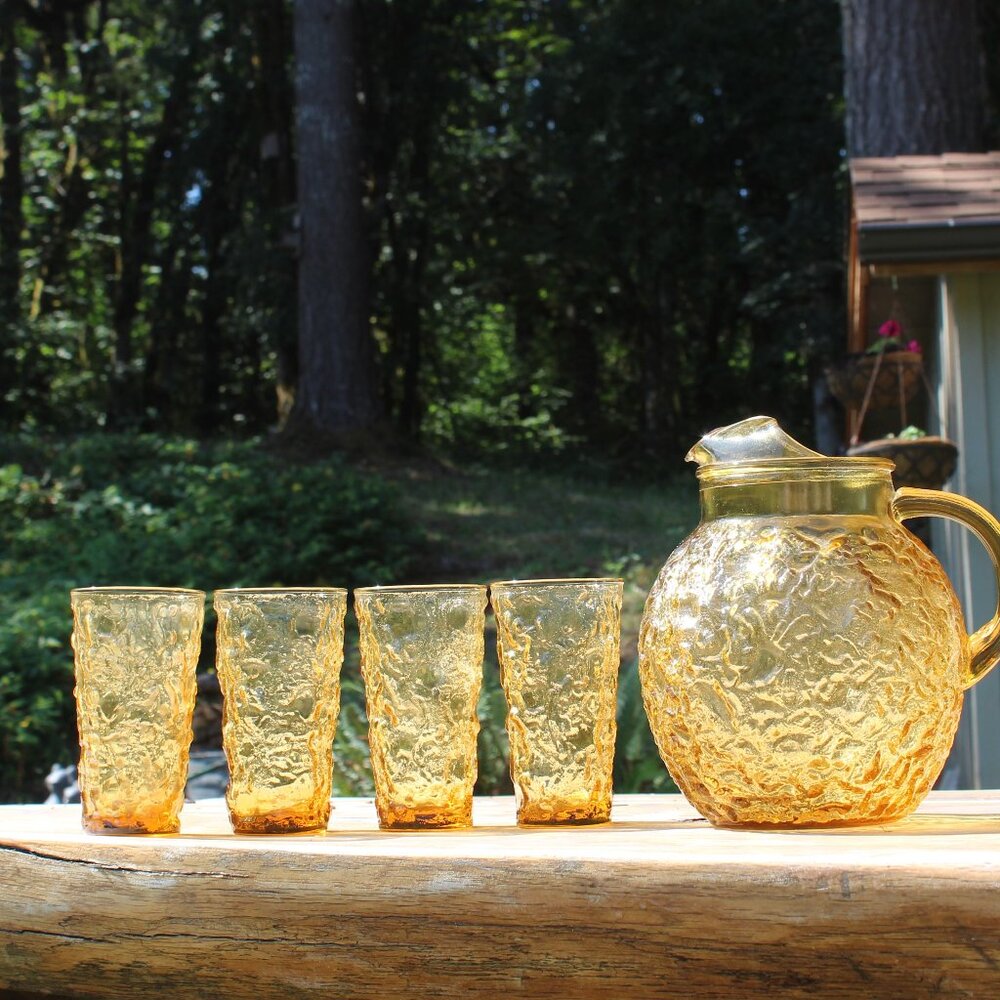 Vintage Crinkled Amber Large Glass Round Pitcher with Spout w/4 matching glasses